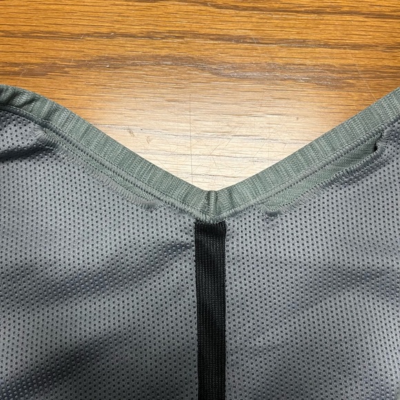 Nike Sports Bra - Picture 5 of 6